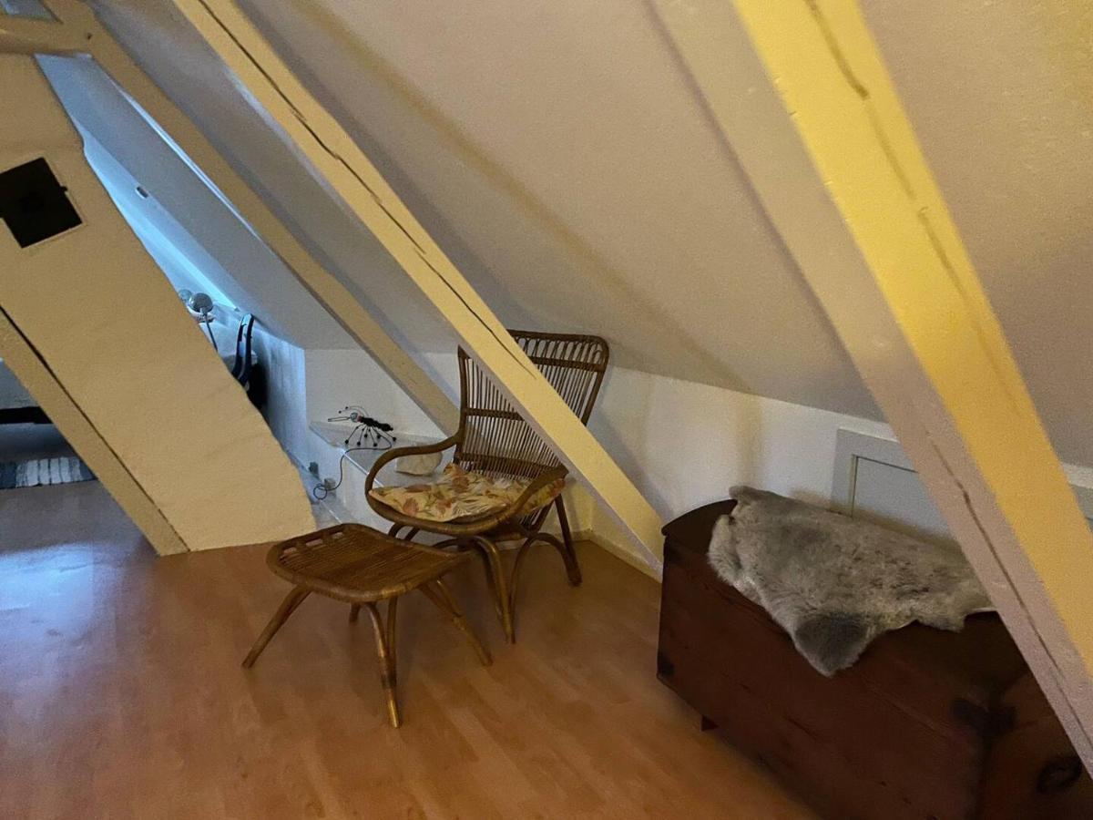 Vaerelser I Historisk Hus Med Sjael Og Atmosfaere Helsinge Kültér fotó