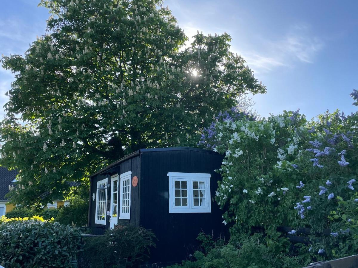 Vaerelser I Historisk Hus Med Sjael Og Atmosfaere Helsinge Kültér fotó